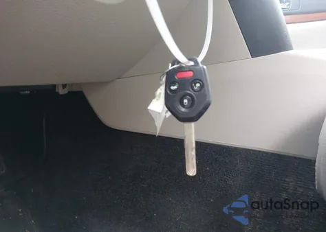 2014 Subaru Outback 2.5I Limited z USA, uszkodzony, nr VIN 4S4BRCMC4E3255806